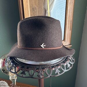 Brown Conner wool hat 🎩